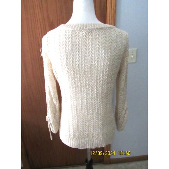 Maurices Cream Knit Top Size Small - Sheer 3/4 Sleeve - Picture 3 of 4